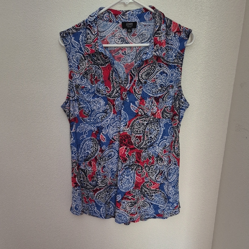 Jones New York Red, Blue & Black Paisley Sleeveless Collared Camisole